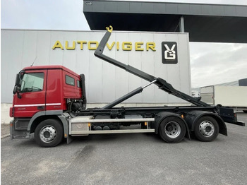 Pacēlājs ar āķi MERCEDES-BENZ Actros 2532