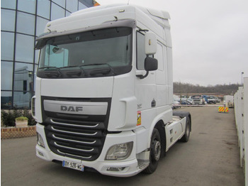 Vilcējs DAF XF 105 460