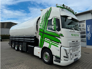 Autocisterna VOLVO FH 540