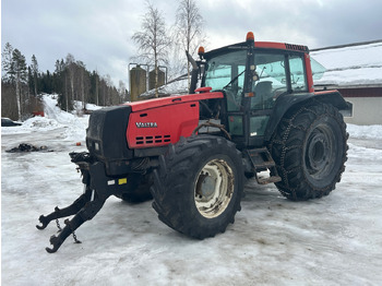 Traktors VALTRA 8000