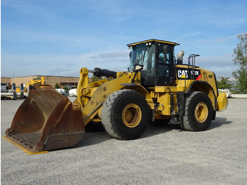 Riteņu iekrāvējs CATERPILLAR 972K