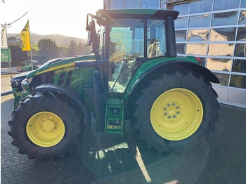 Traktors John Deere 6090M: foto 5