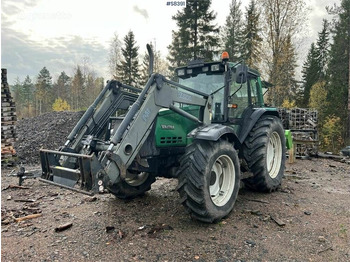 Traktors VALTRA 6400