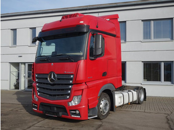 Vilcējs MERCEDES-BENZ Actros 1845