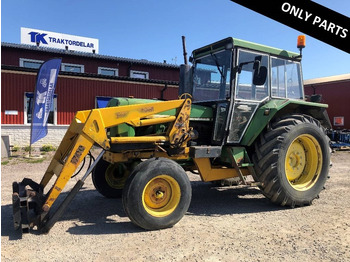 Traktors JOHN DEERE 3130