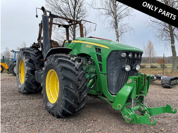 Traktors JOHN DEERE 8530