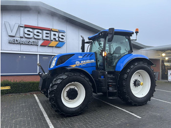 Traktors NEW HOLLAND T7