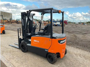 Elektroiekrāvējs Doosan B30X-7 PLUS: foto 2