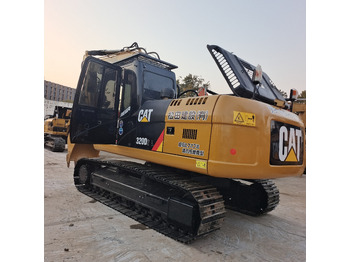 Kāpurķēžu ekskavators CATERPILLAR 320D2