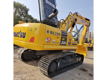 Kāpurķēžu ekskavators KOMATSU PC200-8