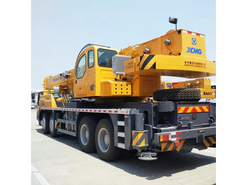 Autoceltnis XCMG Official Second Hand QY70K-I 70t Telescopic Jib Pickup Truck Crane For Sale: foto 4