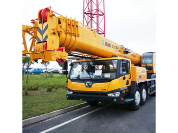 Autoceltnis XCMG Official Second Hand QY70K-I 70t Telescopic Jib Pickup Truck Crane For Sale: foto 3