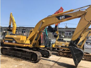 Kāpurķēžu ekskavators CATERPILLAR 320B