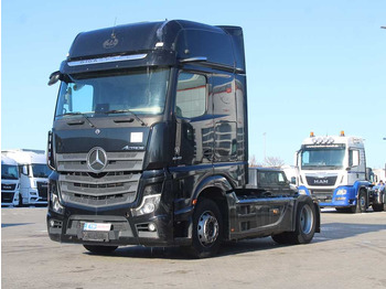 Vilcējs MERCEDES-BENZ Actros 1848