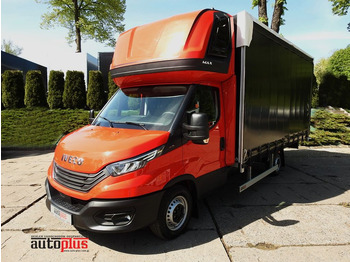 Furgons ar tentu IVECO Daily 35s18