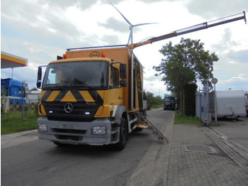 Kravas auto ar manipulatoru MERCEDES-BENZ Axor 1828