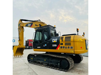 Kāpurķēžu ekskavators CATERPILLAR 320D2