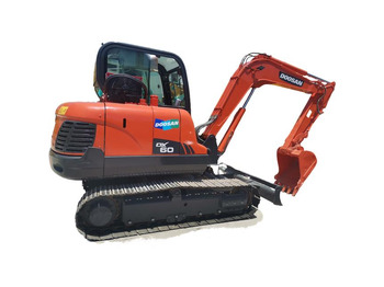 Kāpurķēžu ekskavators DOOSAN DX60