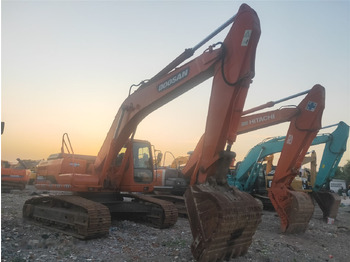 Kāpurķēžu ekskavators DOOSAN DH300LC-7