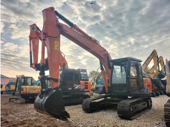 Kāpurķēžu ekskavators HITACHI ZX120