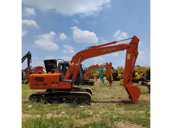 Kāpurķēžu ekskavators Hitachi ZX120: foto 4