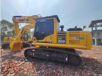 Kāpurķēžu ekskavators KOMATSU PC200-8