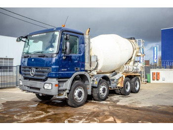 Betonvedējs MERCEDES-BENZ Actros 3241