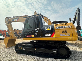 Kāpurķēžu ekskavators CATERPILLAR 320D