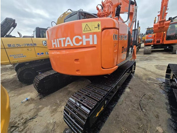 Kāpurķēžu ekskavators HITACHI ZX135