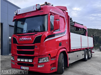 Kravas auto ar manipulatoru SCANIA R 530