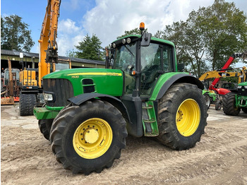 Traktors JOHN DEERE 7530