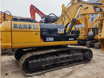 Kāpurķēžu ekskavators CATERPILLAR 336D