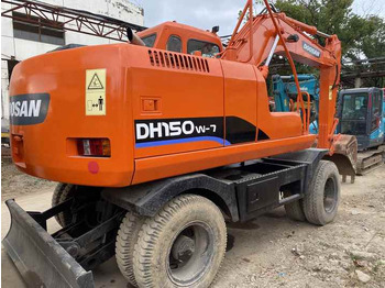 Kāpurķēžu ekskavators Doosan 150W-7 used wheel excavators Doosan 150W-7 secondhand machine for sale: foto 2