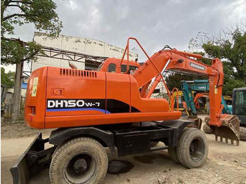 Kāpurķēžu ekskavators Doosan 150W-7 used wheel excavators Doosan 150W-7 secondhand machine for sale: foto 3