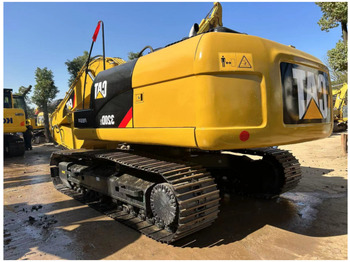 Ekskavators CATERPILLAR 320D2