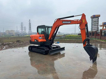 Mini-ekskavators DOOSAN DX60