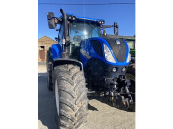 Traktors NEW HOLLAND T7.210