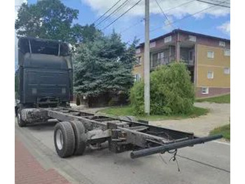 Kravas automašīna ar tentu Iveco EUROCARGO 160E28  RAMA DO ZABUDOWY/  LAWETA / MANUAL /: foto 2