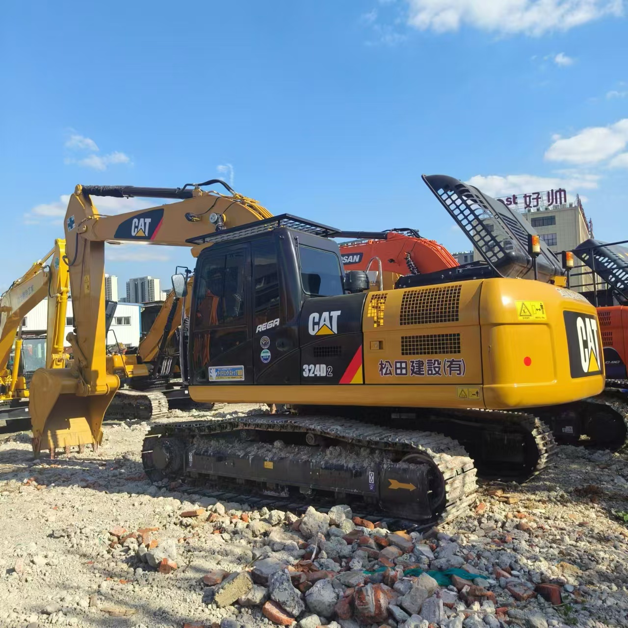 Kāpurķēžu ekskavators CATERPILLAR 324D