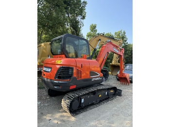 Kāpurķēžu ekskavators DOOSAN DX60