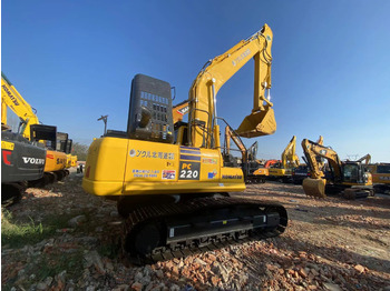 Kāpurķēžu ekskavators KOMATSU PC220