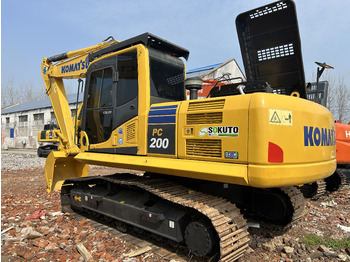 Kāpurķēžu ekskavators KOMATSU PC200-8