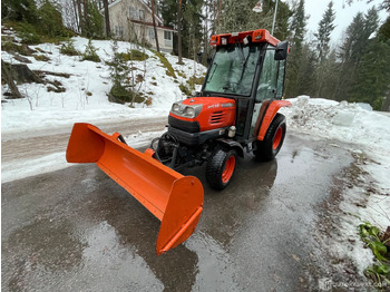 Komunālais traktors KUBOTA