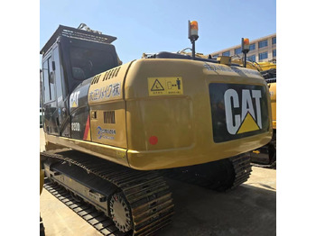 Kāpurķēžu ekskavators CATERPILLAR 320D2