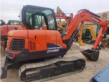 Mini-ekskavators DOOSAN DX60