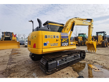 Kāpurķēžu ekskavators KOMATSU PC130