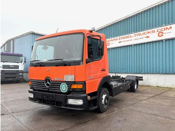 Šasija kravas automašīna MERCEDES-BENZ Atego 823