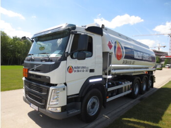 Autocisterna VOLVO FM