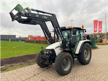 Traktors CASE IH JXU Maxxima