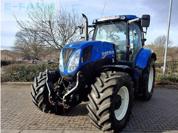 Traktors NEW HOLLAND T7.200